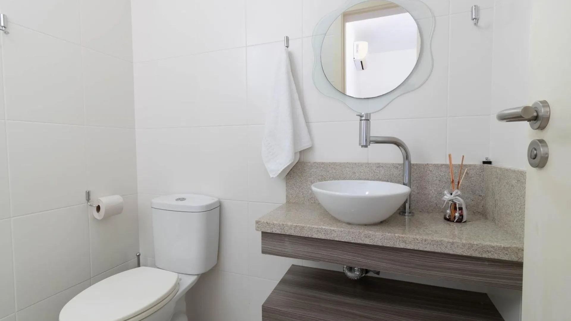 Apartment 2 Suites A 400M Da Praia De Canasvieiras Mk6528 Florianopolis Brazil