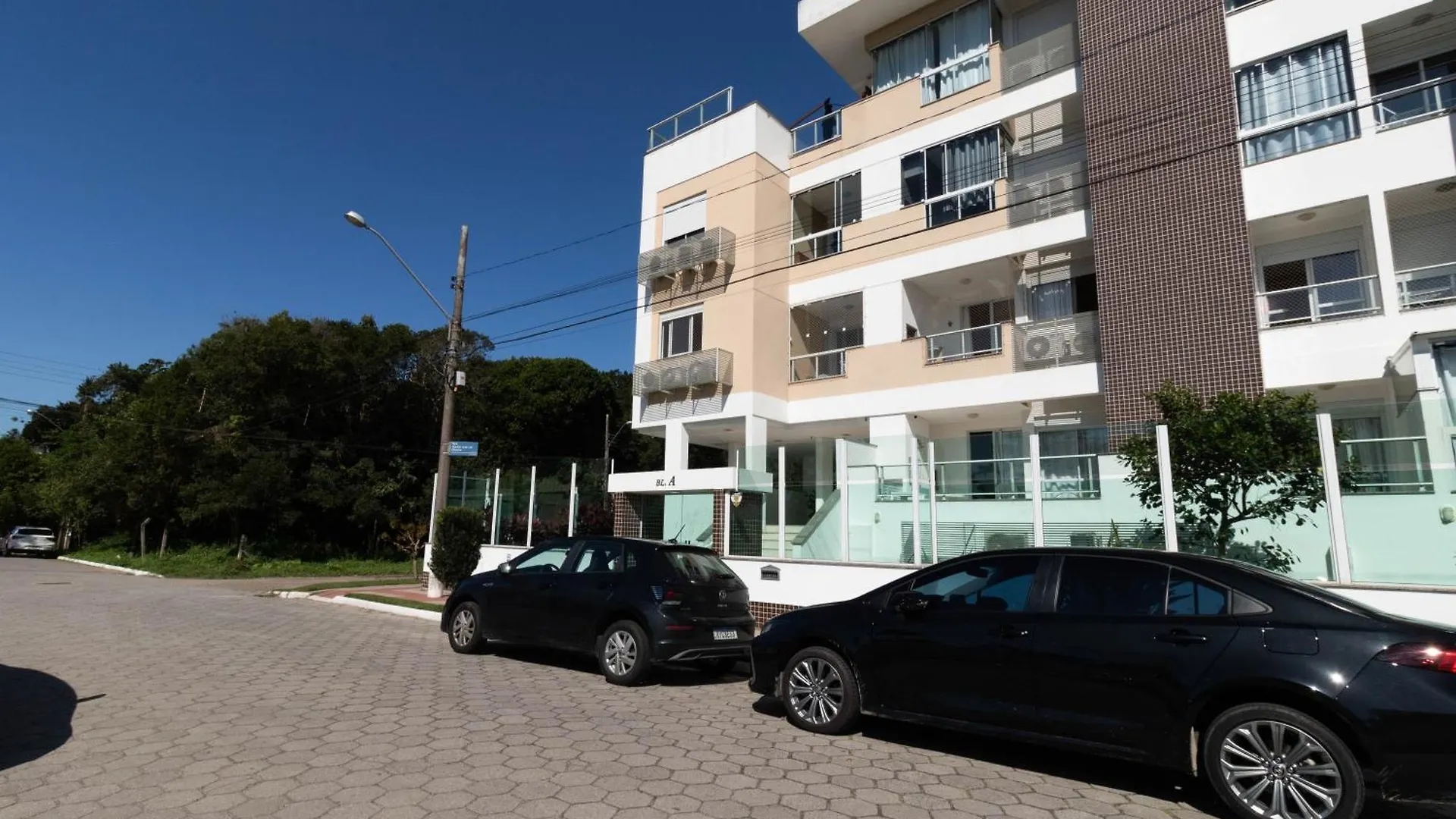 2 Suites A 400M Da Praia De Canasvieiras Mk6528 Florianopolis 0*,  Brazil